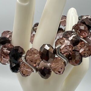 Chic Stretch Crystal Bracelet with Silver Detailing